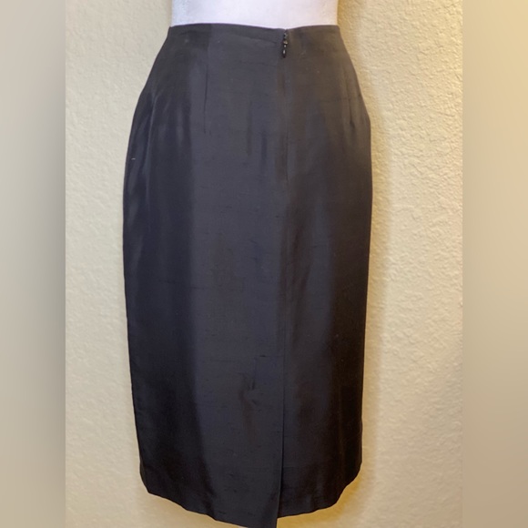 Ellen Tracy Tailored Black Skirt 100% Silk - Picture 3 of 4